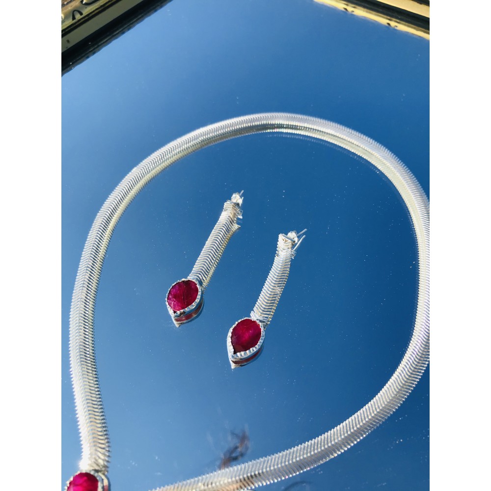 Yakut Taşlı Yılan Küpe