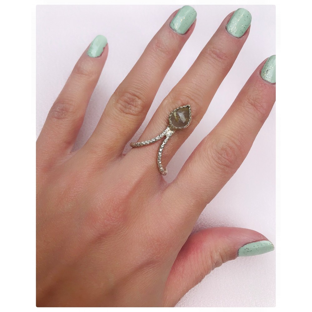 Rutil Kuvars Taşlı Yüzük