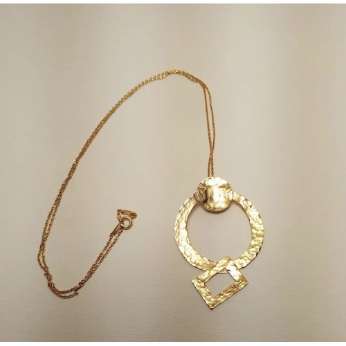 Geometeik Şekli Dövme Kolye Geometeik Şekli Dövme Kolye