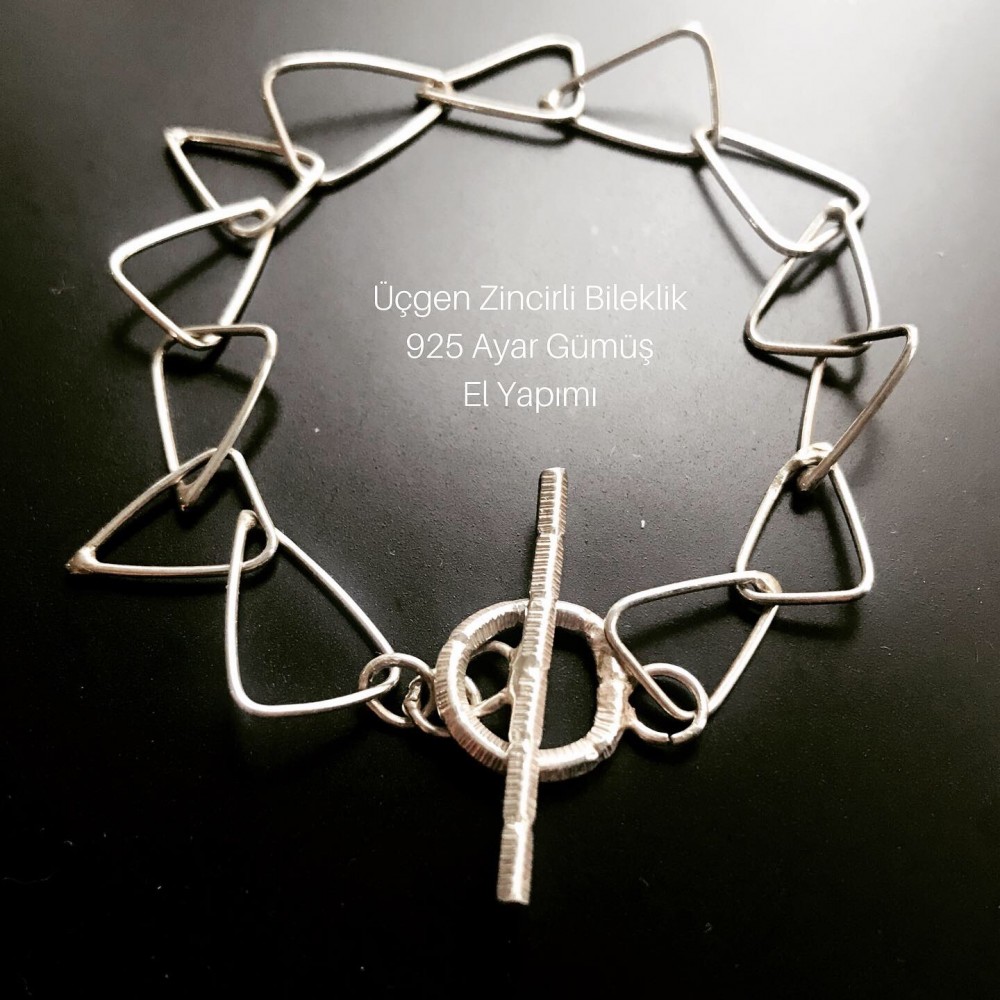 Üçgen Zincirli Bileklik 